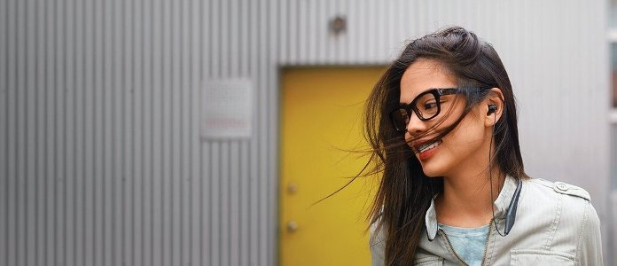 Đánh giá chi tiết về tai nghe bluetooth plantronics backbeat 105