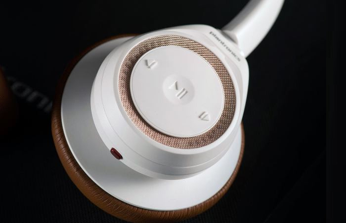 Tai nghe chụp tai BackBeat SENSE