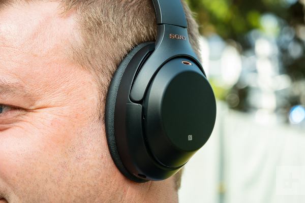 Tai nghe không dây Sony WH-1000XM3 Tai nghe không dây Sony WH-1000XM3
