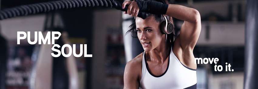 Tai nghe Bluetooth thể thao thường được sử dụng trong các hoạt động như chạy bộ, đạp xe, yoga, bơi lội, và các môn thể thao khác